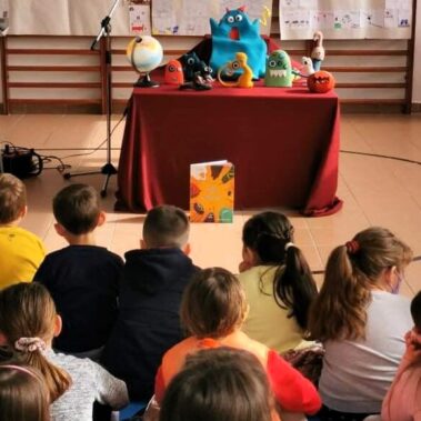 Κουκλοθεατρικό δρώμενο-εκπαιδευτικό πρόγραμμα για το συναίσθημα του φόβου από τη συγγραφέα Γιώτα Αλεξάνδρου, με αφορμή το βιβλίο της Φον ο Φοβερός, στο Δημοτικό Σχολείο της Γενναδείου Σχολής