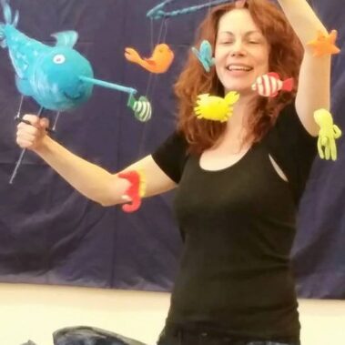 Κουκλοθεατρική παρουσίαση του βιβλίου "Ο Ρομπέν των Θαλασσών και οι Νταήδες του Βυθού" στο 1ο Δημοτικό Σχολείο Κηφισιάς