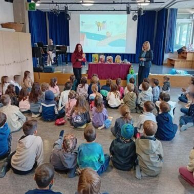 “ Χάρης και Φάρις” στα Τμήματα Ελληνικής Γλώσσας Bungertwies και Apfelbaum της Ζυρίχης