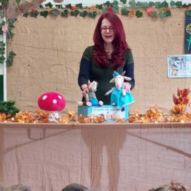 Τα δίγλωσσα βιβλία “Το Κουτί της Βοήθειας” & “Δεν είναι αστείο, Σκοτ!” στο International School of Piraeus