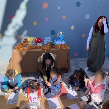 Κουκλοθεατρική παρουσίαση των δίγλωσσων βιβλίων "Δεν είναι αστείο, Σκοτ!" & "Το Κουτί της Βοήθειας" στο βιβλιοπωλείο Κουκίδα στην Κόρινθο